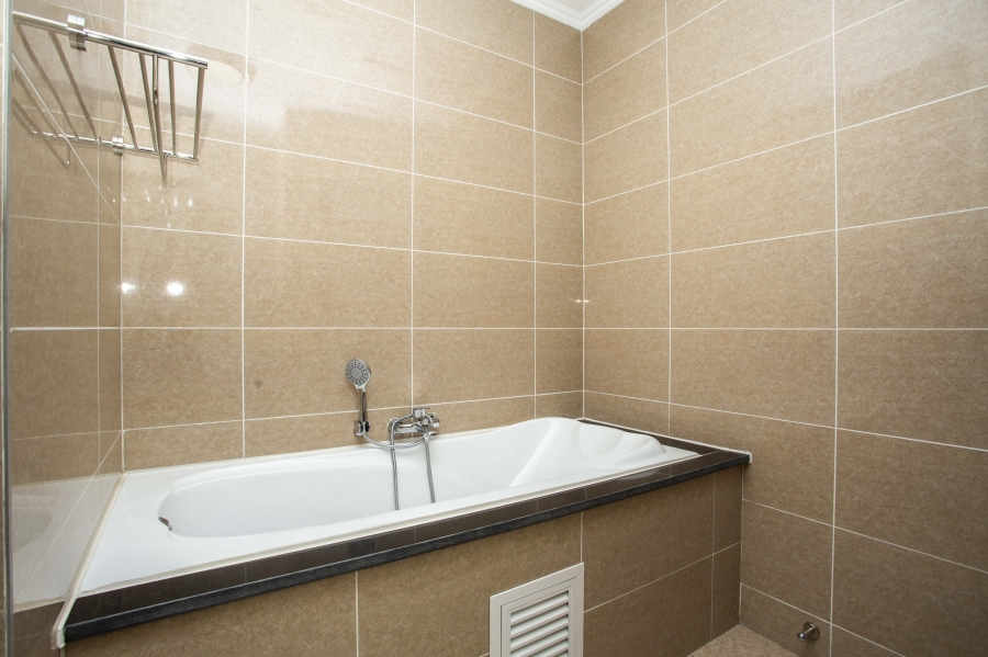 To Let 1 Bedroom Property for Rent in Blue Hills Gauteng