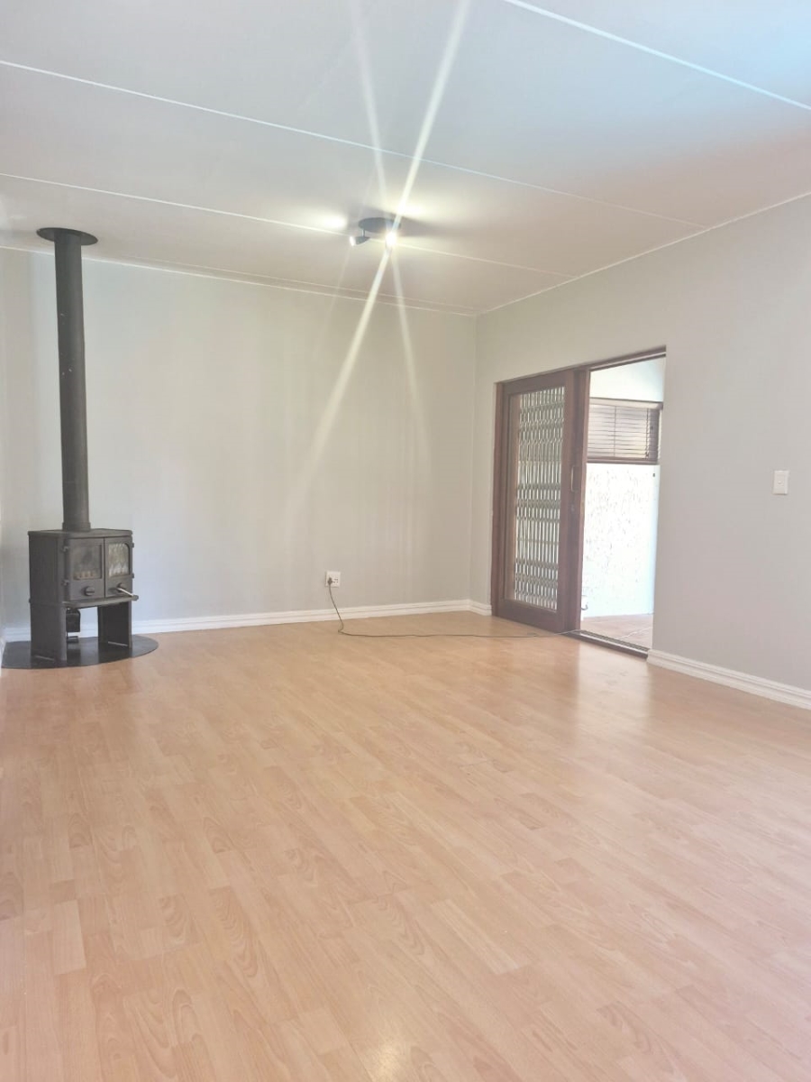 To Let 3 Bedroom Property for Rent in Ruimsig Gauteng