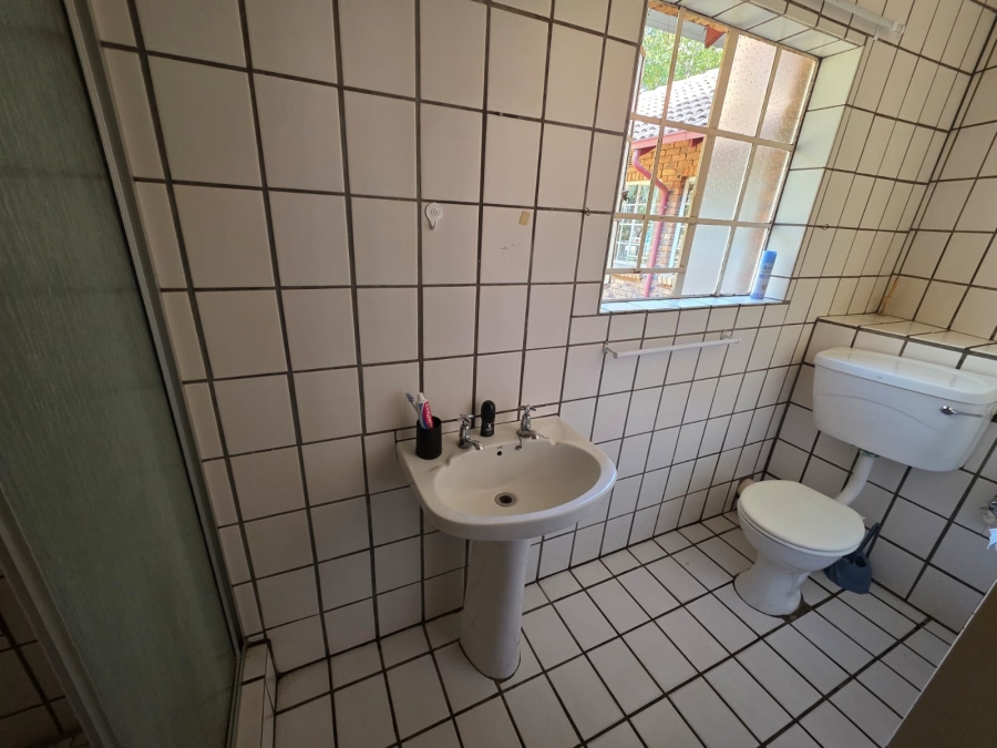 0 Bedroom Property for Sale in Fairlead Gauteng
