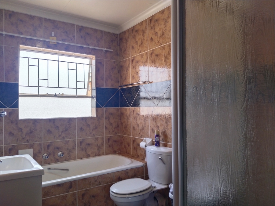 3 Bedroom Property for Sale in Rant En Dal Gauteng