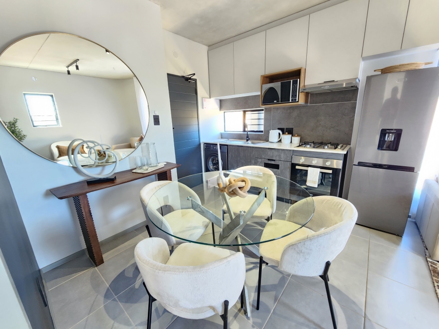 To Let 1 Bedroom Property for Rent in Waterkloof Ridge Gauteng