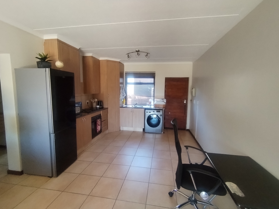 2 Bedroom Property for Sale in Waterstone Park Gauteng