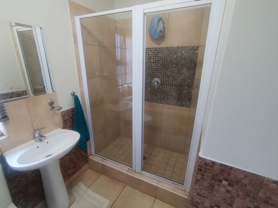 2 Bedroom Property for Sale in Waterstone Park Gauteng