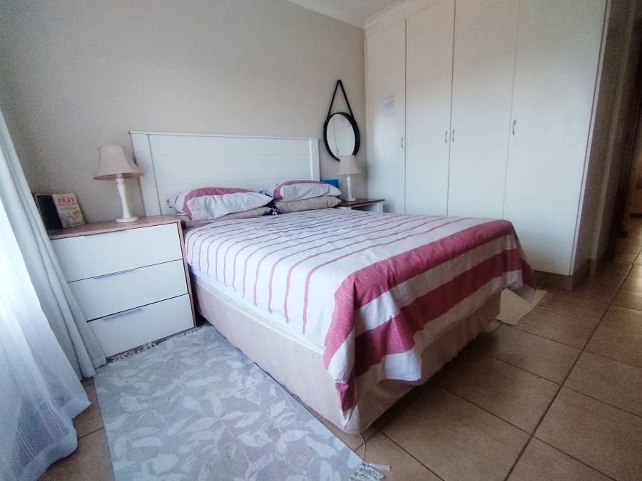 2 Bedroom Property for Sale in Waterstone Park Gauteng