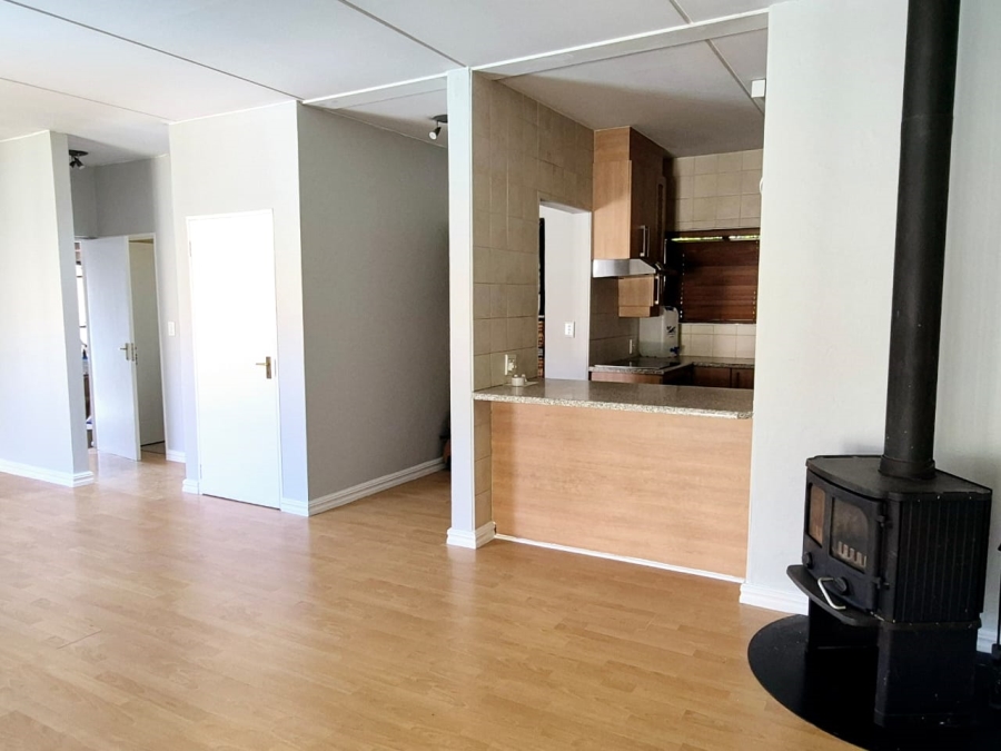 To Let 3 Bedroom Property for Rent in Willowbrook Gauteng