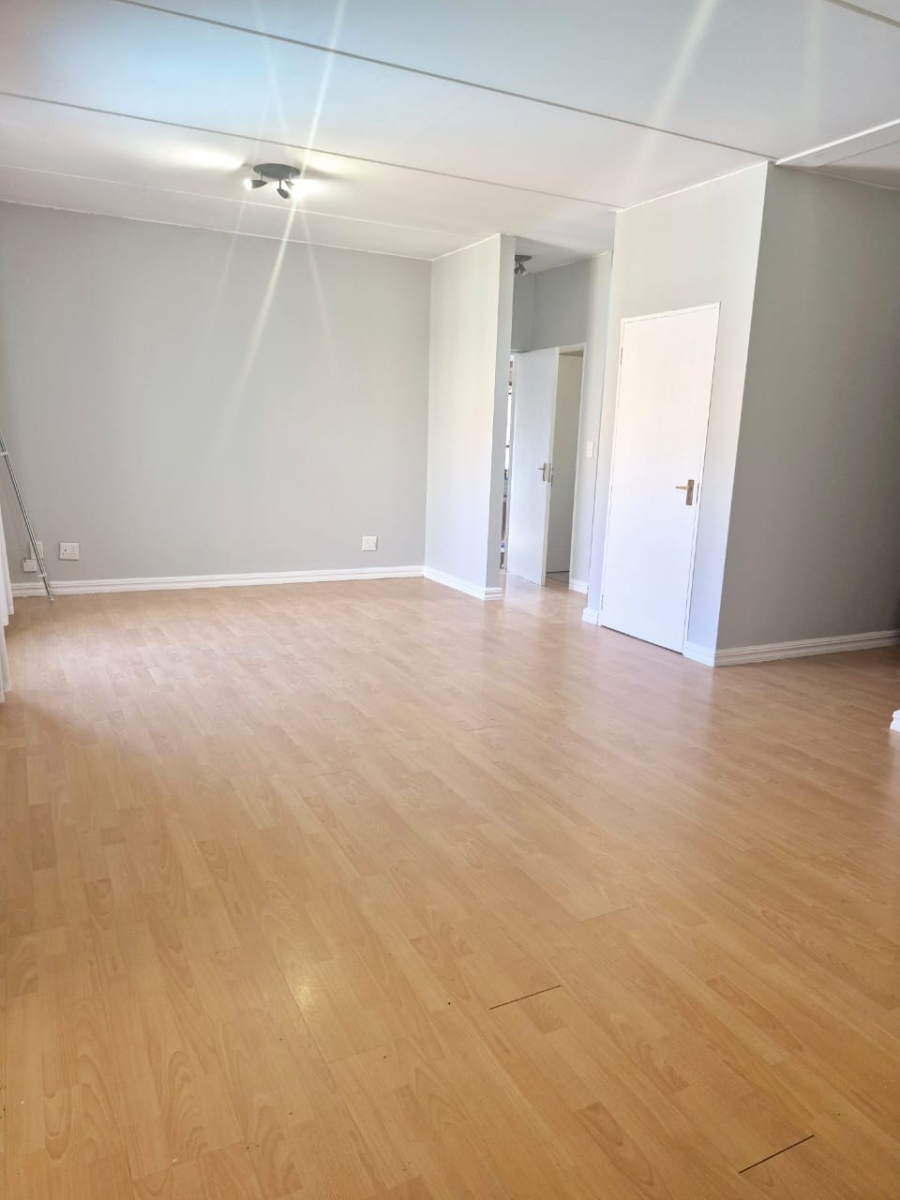 To Let 3 Bedroom Property for Rent in Willowbrook Gauteng