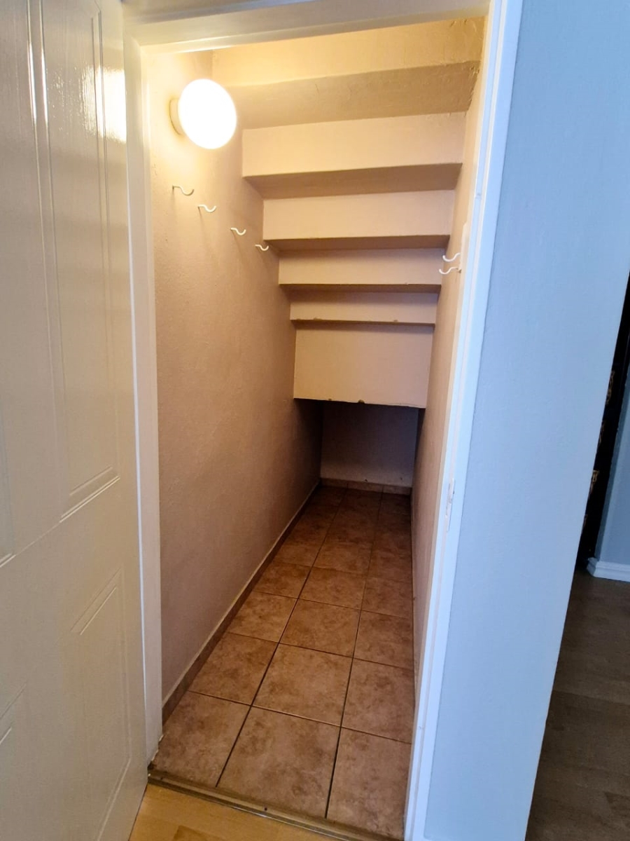 To Let 3 Bedroom Property for Rent in Willowbrook Gauteng