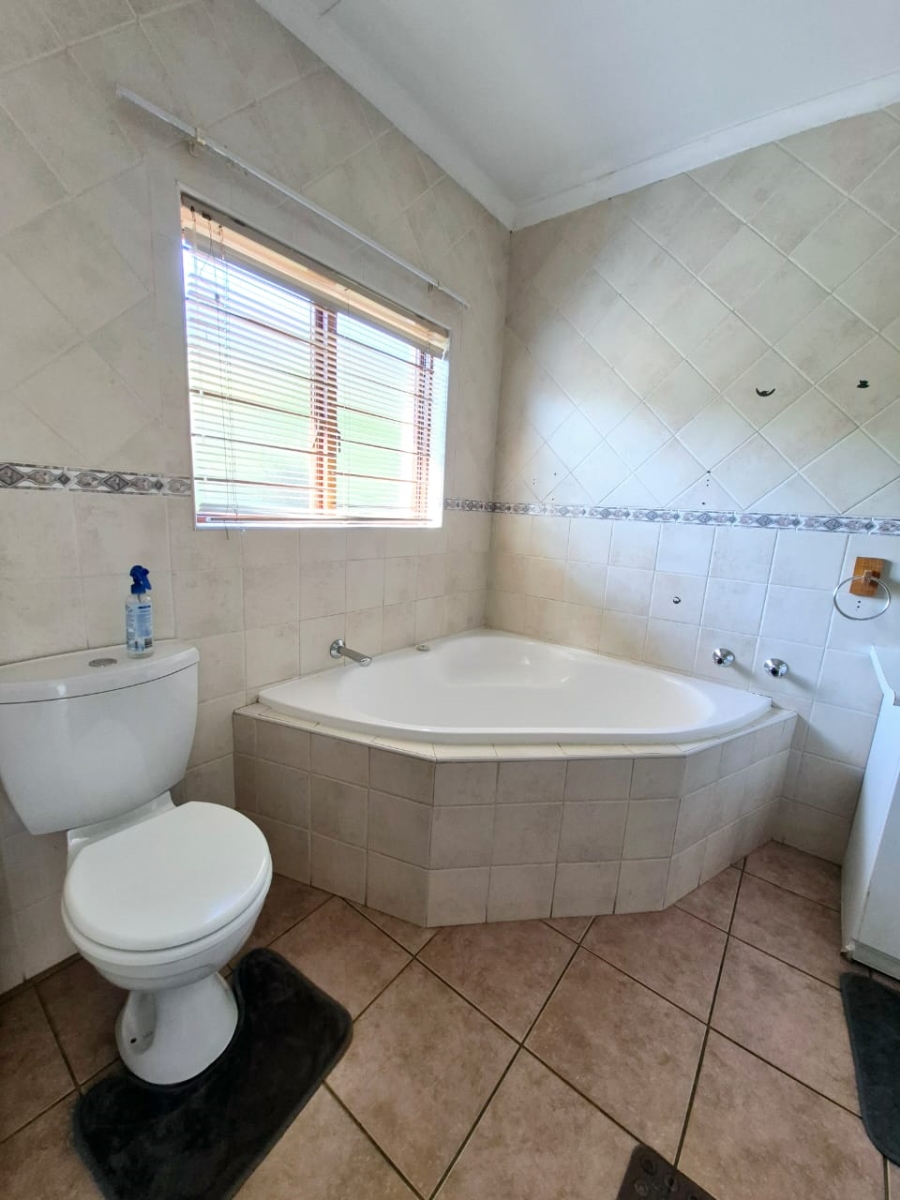 To Let 3 Bedroom Property for Rent in Willowbrook Gauteng