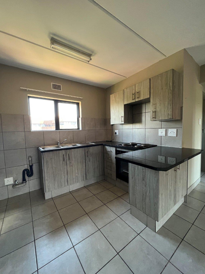 To Let 2 Bedroom Property for Rent in La Montagne Gauteng
