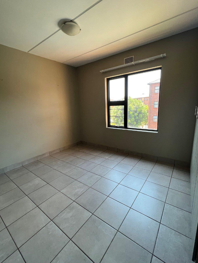 To Let 2 Bedroom Property for Rent in La Montagne Gauteng