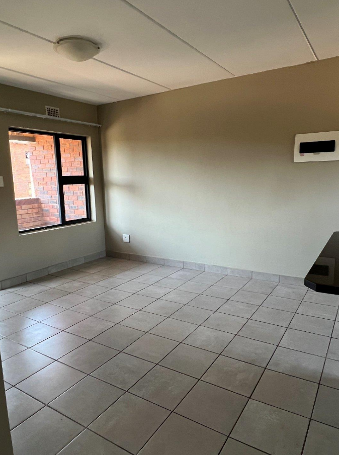 To Let 2 Bedroom Property for Rent in La Montagne Gauteng