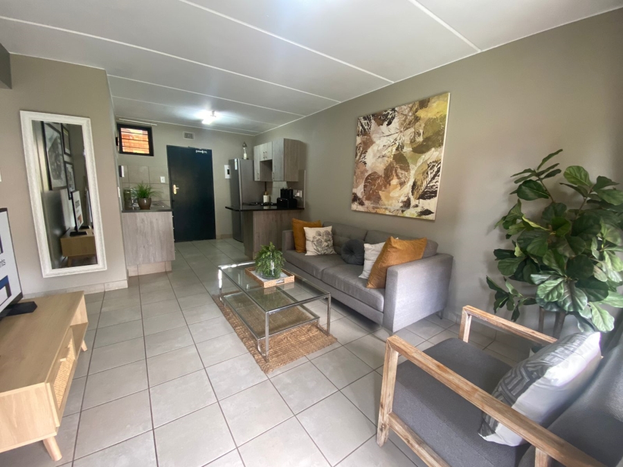 To Let 2 Bedroom Property for Rent in La Montagne Gauteng