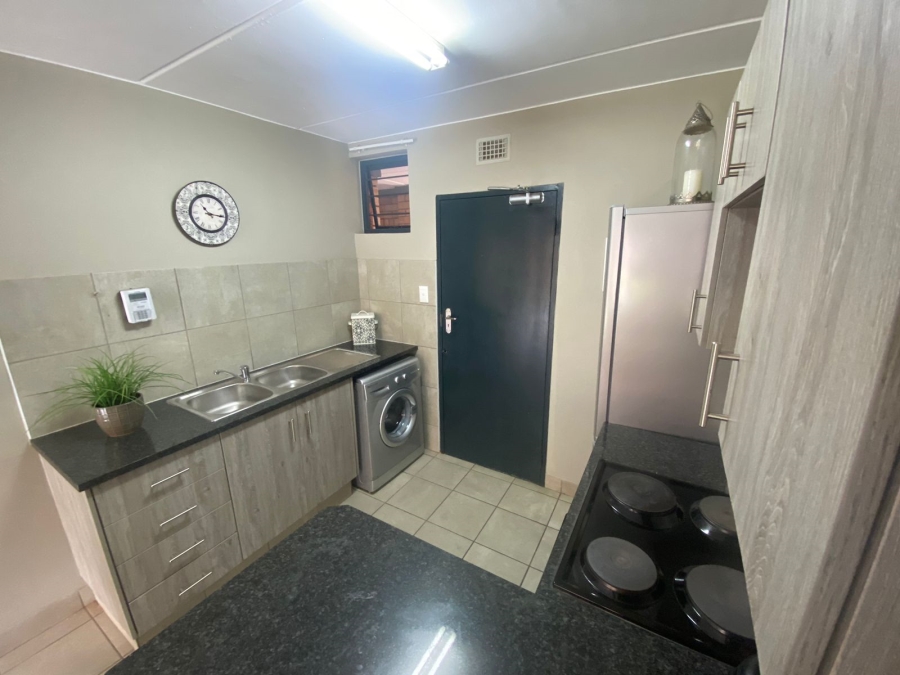 To Let 2 Bedroom Property for Rent in La Montagne Gauteng