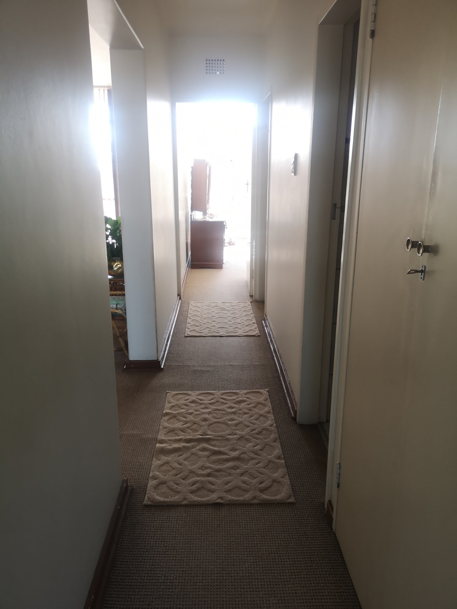 2 Bedroom Property for Sale in Three Rivers Proper Gauteng