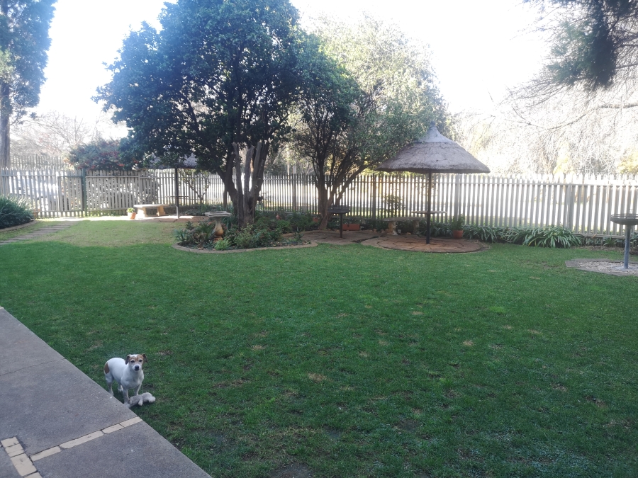 2 Bedroom Property for Sale in Three Rivers Proper Gauteng