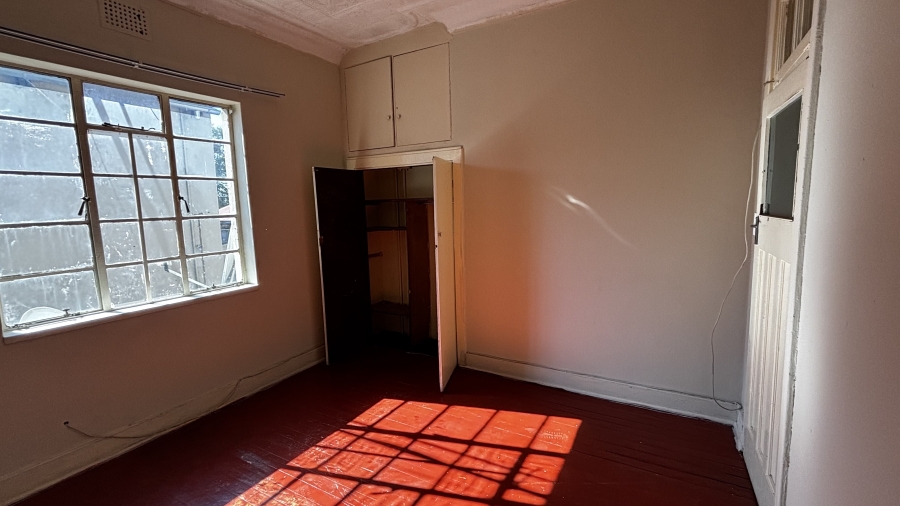 2 Bedroom Property for Sale in Johannesburg Central Gauteng