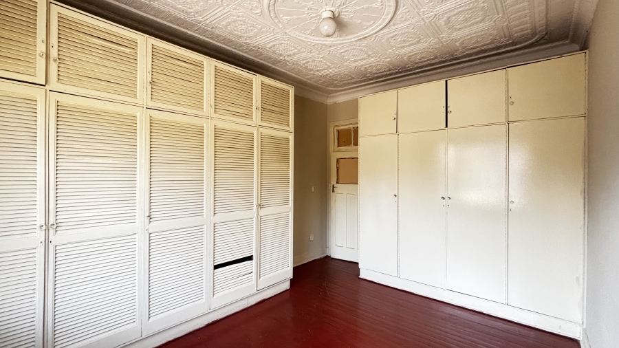 2 Bedroom Property for Sale in Johannesburg Central Gauteng