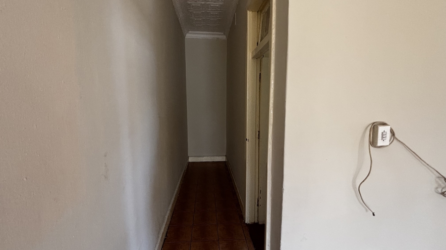 2 Bedroom Property for Sale in Johannesburg Central Gauteng
