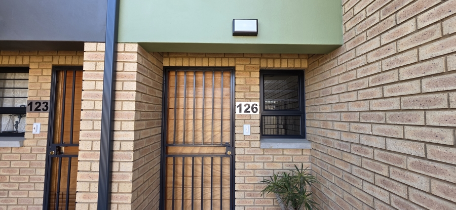1 Bedroom Property for Sale in Montana Tuine Gauteng