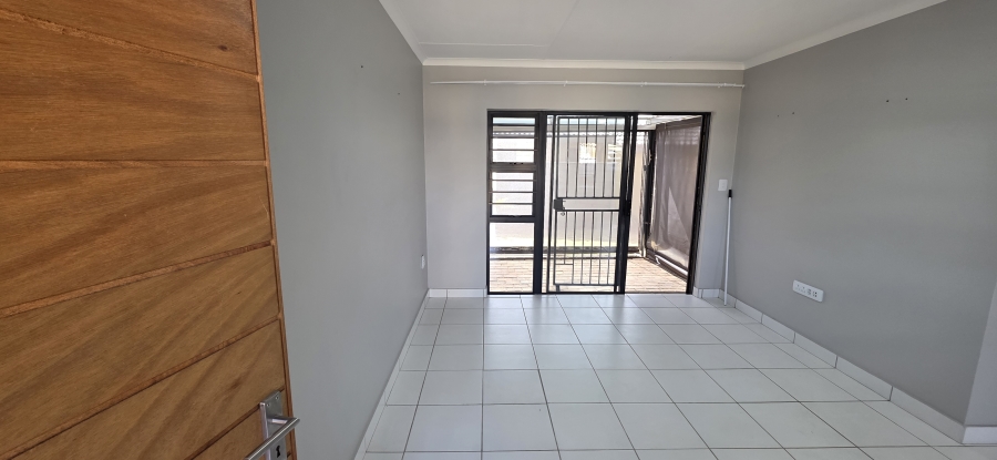 1 Bedroom Property for Sale in Montana Tuine Gauteng