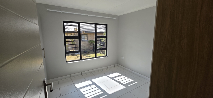 1 Bedroom Property for Sale in Montana Tuine Gauteng