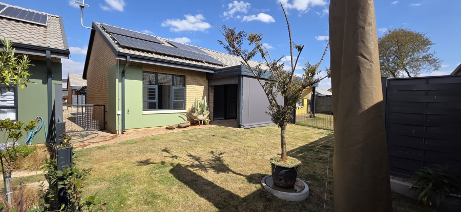 1 Bedroom Property for Sale in Montana Tuine Gauteng