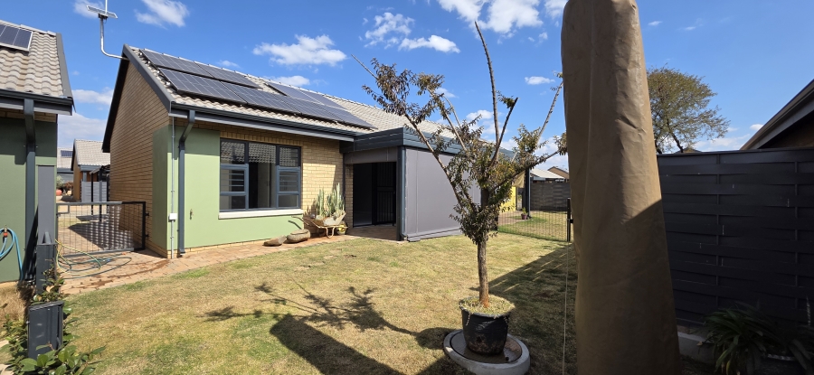 1 Bedroom Property for Sale in Montana Tuine Gauteng