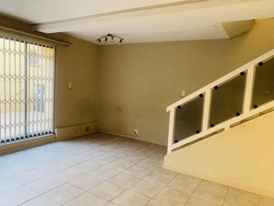 To Let 1 Bedroom Property for Rent in Bezuidenhout Valley Gauteng