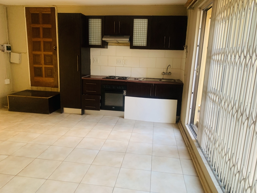 To Let 1 Bedroom Property for Rent in Bezuidenhout Valley Gauteng