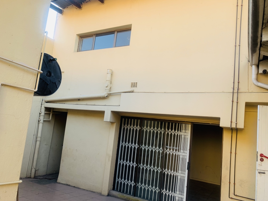 To Let 1 Bedroom Property for Rent in Bezuidenhout Valley Gauteng