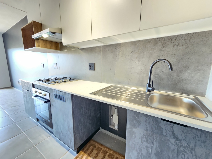 To Let 1 Bedroom Property for Rent in Waterkloof Ridge Gauteng