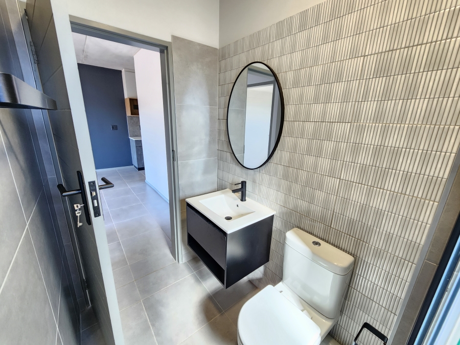 To Let 1 Bedroom Property for Rent in Waterkloof Ridge Gauteng