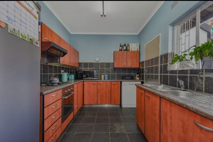3 Bedroom Property for Sale in Brackendowns Gauteng