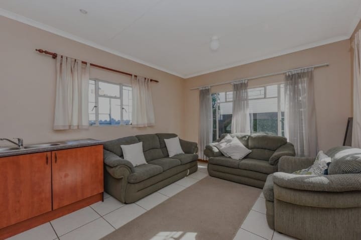 3 Bedroom Property for Sale in Brackendowns Gauteng