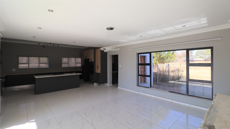 5 Bedroom Property for Sale in Kameeldrift East Gauteng