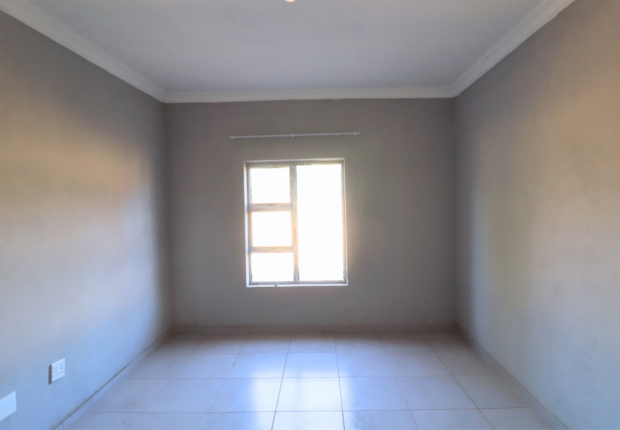 5 Bedroom Property for Sale in Kameeldrift East Gauteng