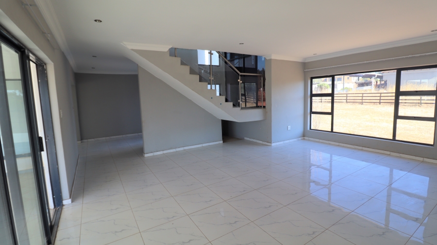 5 Bedroom Property for Sale in Kameeldrift East Gauteng
