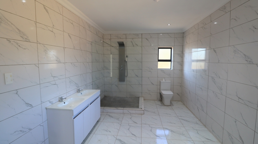 5 Bedroom Property for Sale in Kameeldrift East Gauteng
