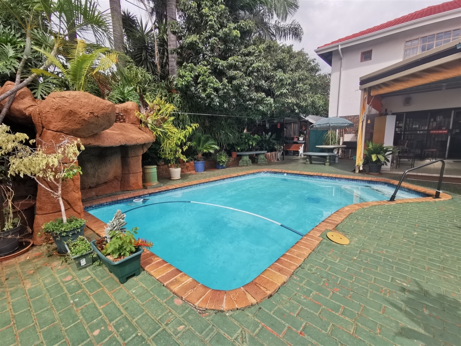 5 Bedroom Property for Sale in Florauna Gauteng