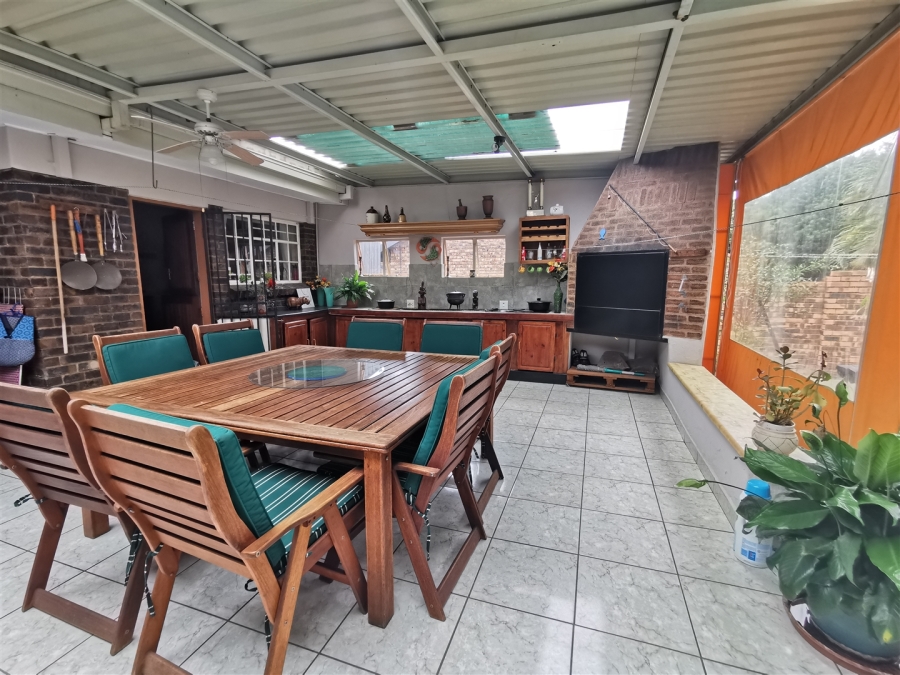 5 Bedroom Property for Sale in Florauna Gauteng