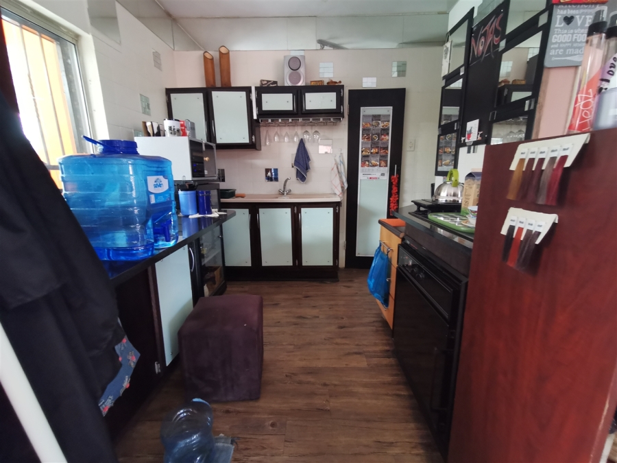 5 Bedroom Property for Sale in Florauna Gauteng