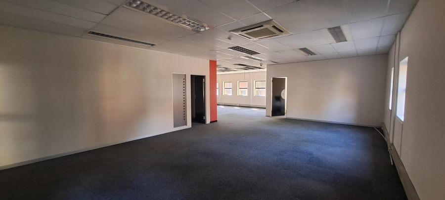 To Let commercial Property for Rent in Randjespark Gauteng