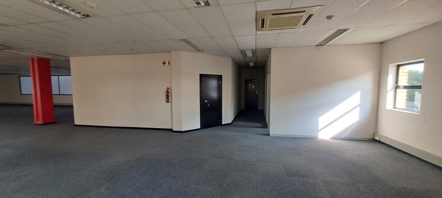 To Let commercial Property for Rent in Randjespark Gauteng