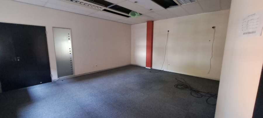 To Let commercial Property for Rent in Randjespark Gauteng
