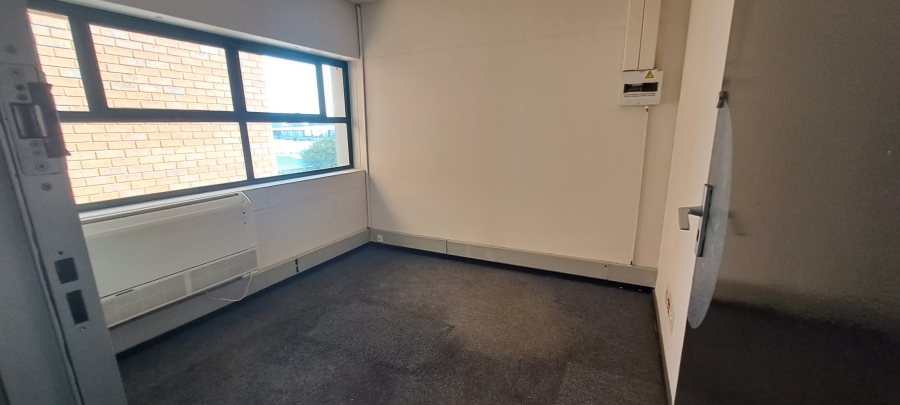To Let commercial Property for Rent in Randjespark Gauteng