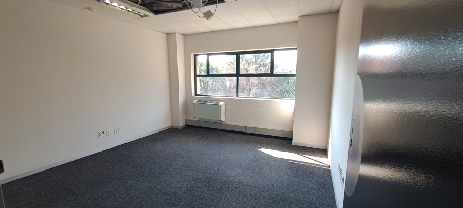 To Let commercial Property for Rent in Randjespark Gauteng