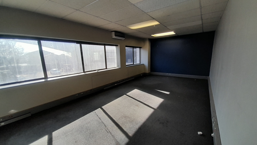 To Let commercial Property for Rent in Vorna Valley Gauteng