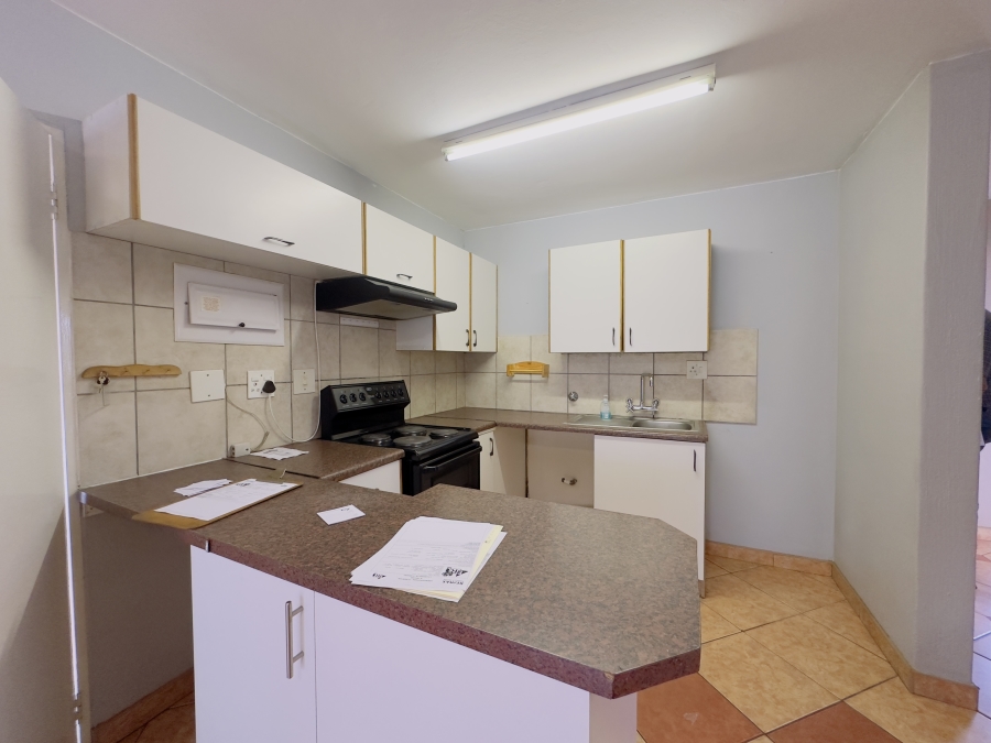 3 Bedroom Property for Sale in Verwoerdpark Gauteng