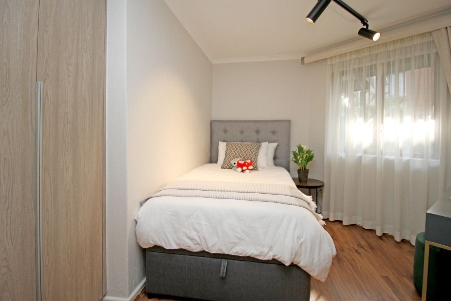 3 Bedroom Property for Sale in Victory Park Gauteng