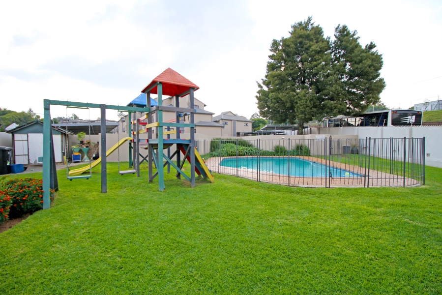 3 Bedroom Property for Sale in Victory Park Gauteng